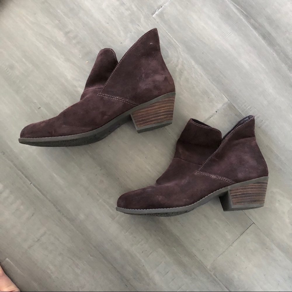 ME Too Suede ankle boots  Size 9